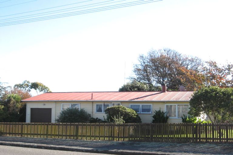 Photo of property in 28 Lupin Road, Otaki, 5512