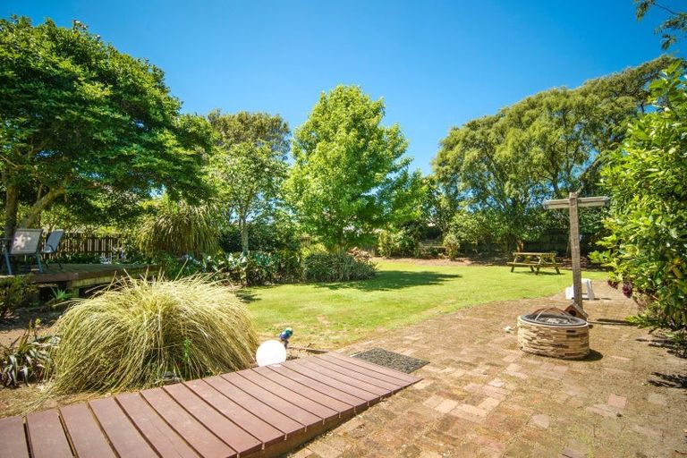 Photo of property in 79 Queen Street, Westport, 7825