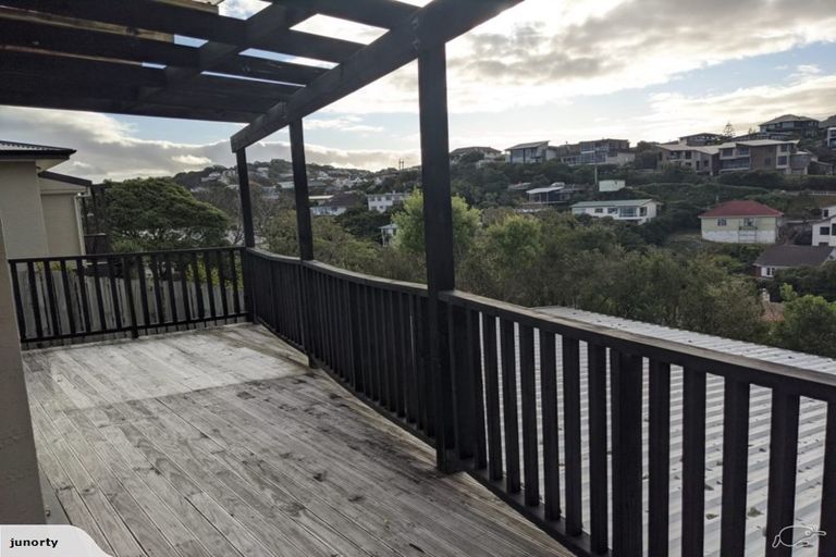 Photo of property in 1c Shalimar Crescent, Khandallah, Wellington, 6035