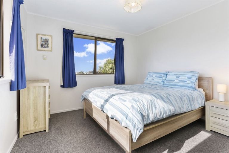 Photo of property in 138 Weatherly Road, Torbay, Auckland, 0630
