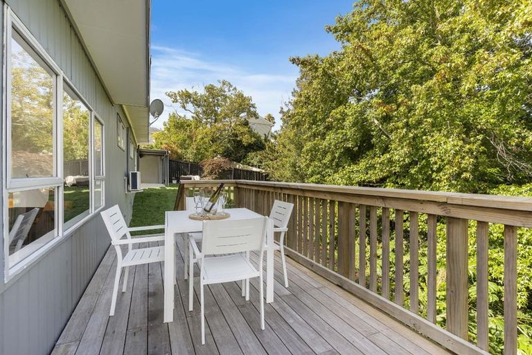 Photo of property in 3 Micawber Place, Mellons Bay, Auckland, 2014
