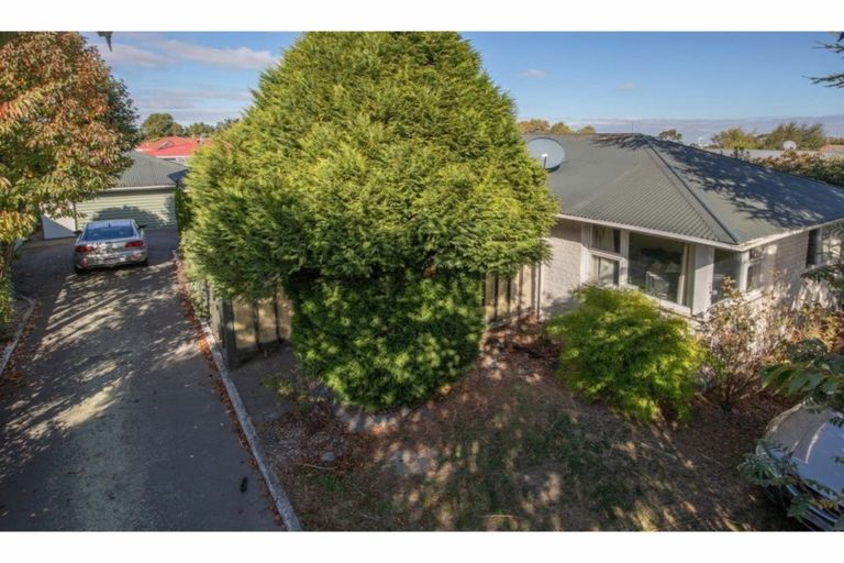 Photo of property in 11 Masham Road, Broomfield, Christchurch, 8042