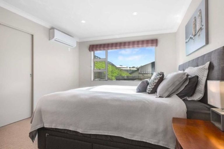Photo of property in 76 Staithes Drive North, Whitby, Porirua, 5024