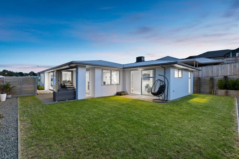 Photo of property in 15 Kiritiana Close, Pyes Pa, Tauranga, 3112