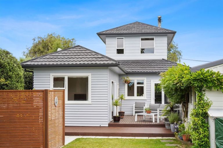 Photo of property in 10 Garnett Avenue, Spreydon, Christchurch, 8024