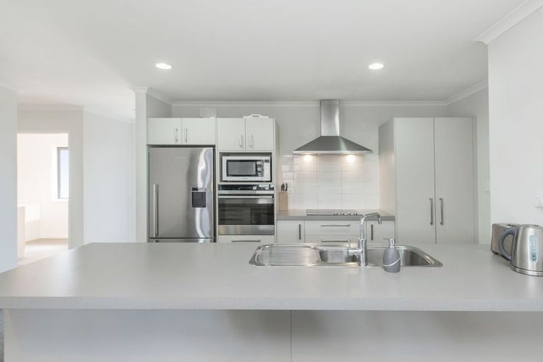 Photo of property in 37 Limbrick Crescent, Wigram, Christchurch, 8042