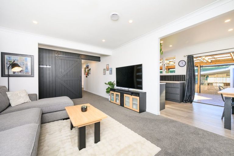 Photo of property in 33 Benmore Avenue, Cloverlea, Palmerston North, 4412