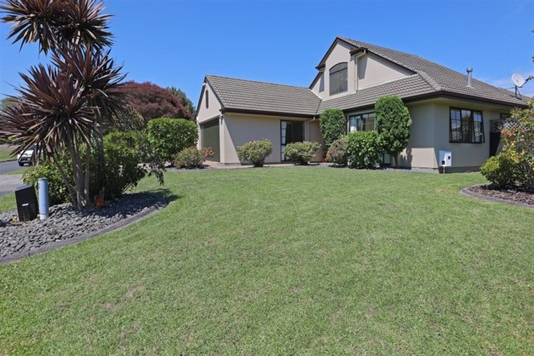 Photo of property in 3 Pippen Court, Henderson, Auckland, 0612