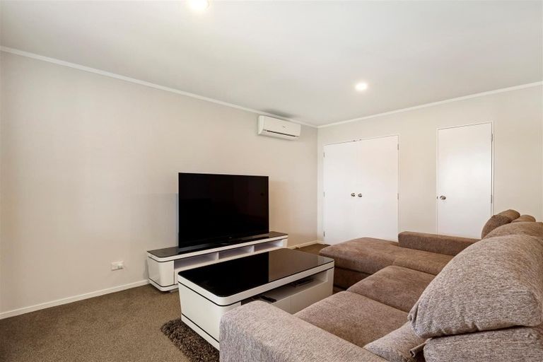 Photo of property in 6a Stella Place, Manurewa, Auckland, 2102