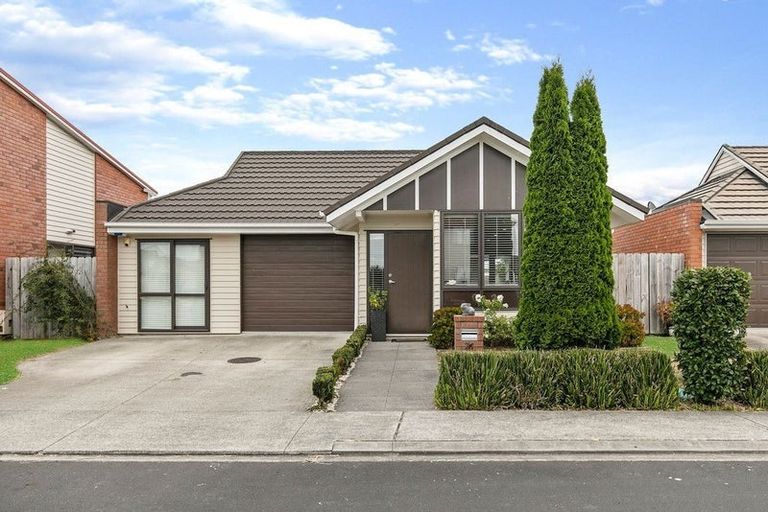 Photo of property in 26 Tarapiroe Avenue, Takanini, 2112