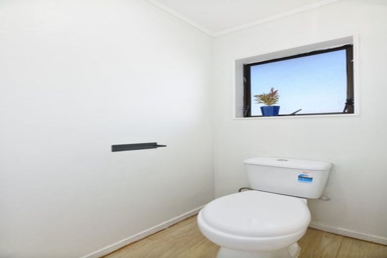 Photo of property in 31 Pomaria Road, Henderson, Auckland, 0610