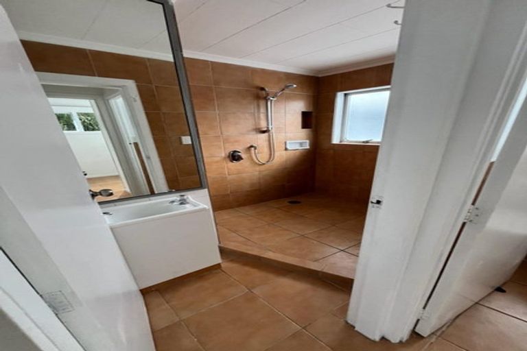 Photo of property in 1/465 Hibiscus Coast Highway, Orewa, 0931