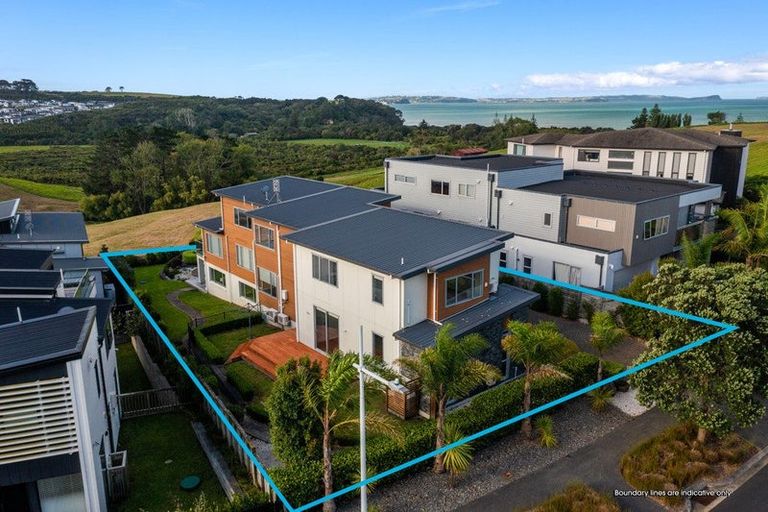 Photo of property in 7 Bounty Road, Long Bay, Auckland, 0630