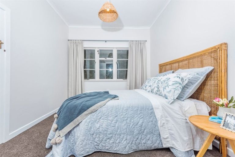 Photo of property in 15 Edward Street, Riverhead, 0820