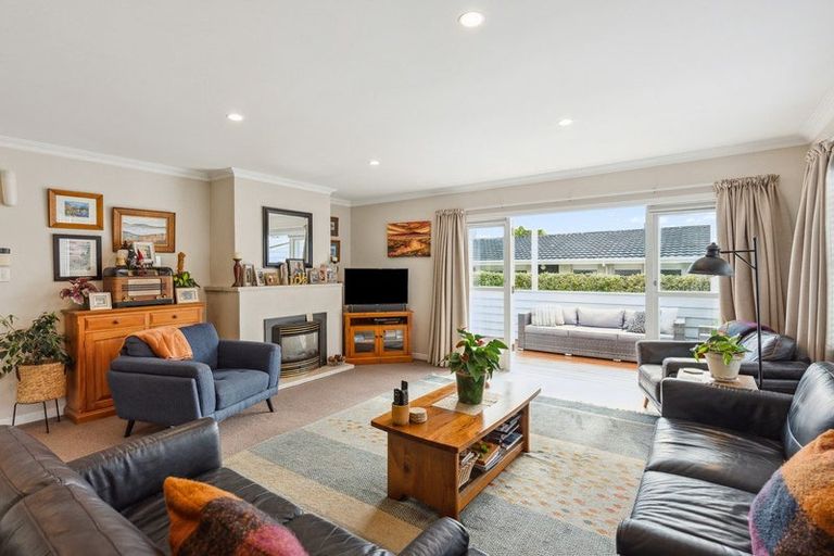 Photo of property in 20 Leybourne Avenue, Waikanae, 5036