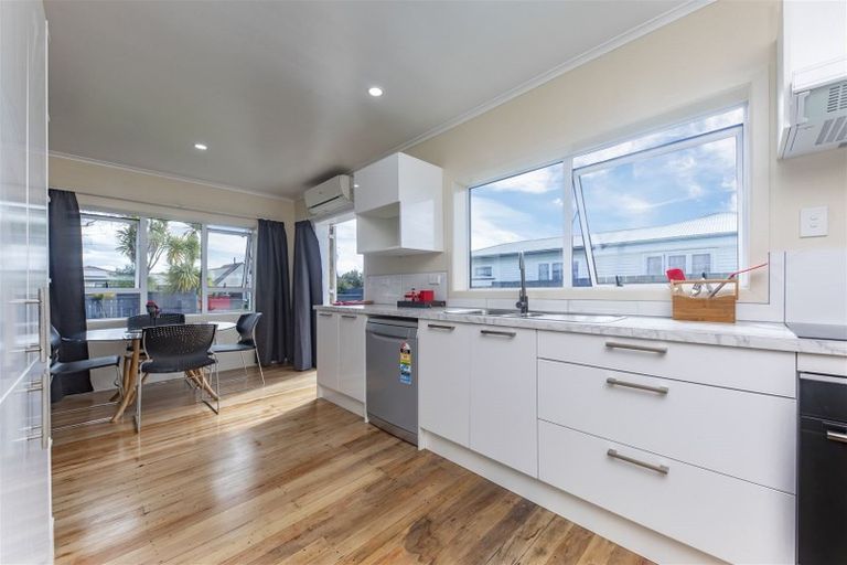 Photo of property in 1/48 Rollerson Street, Papakura, 2110