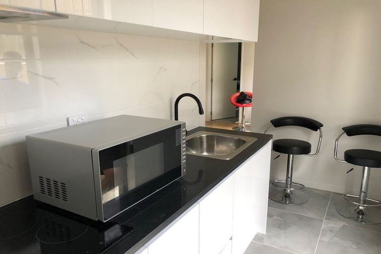 Photo of property in 2 Hauhake Road, Flat Bush, Auckland, 2019