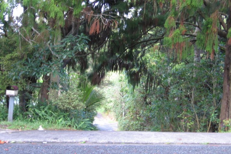 Photo of property in 3a Sylvan Valley Avenue, Titirangi, Auckland, 0604