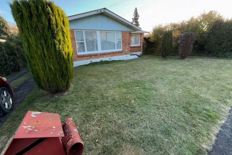 Photo of property in 12 Anthony Crescent, Bader, Hamilton, 3206