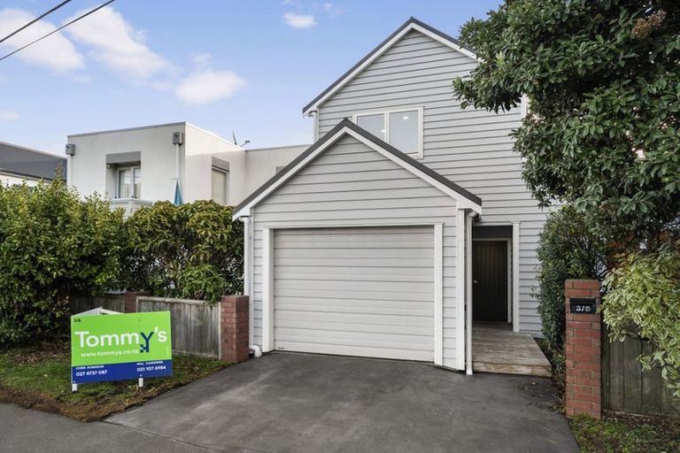 Photo of property in 3/6 The Parade, Island Bay, Wellington, 6023