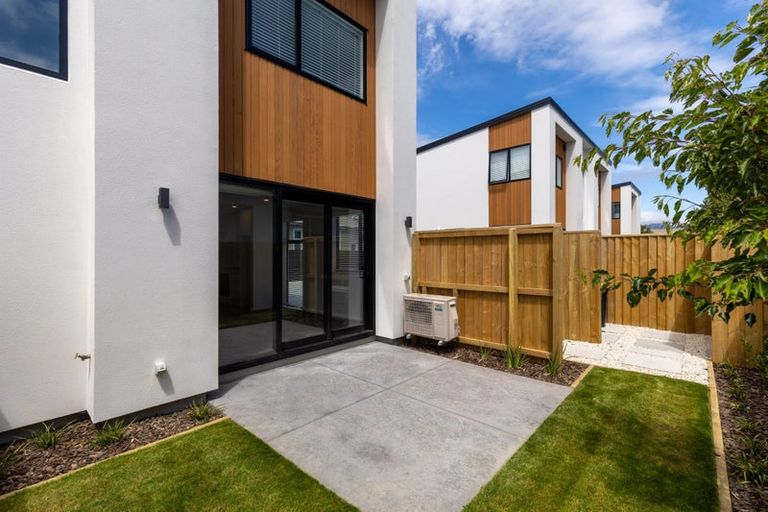 Photo of property in 2/14 Crohane Place, Addington, Christchurch, 8024