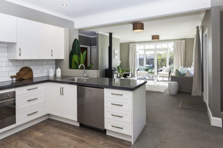 Photo of property in 236 Innes Road, St Albans, Christchurch, 8052