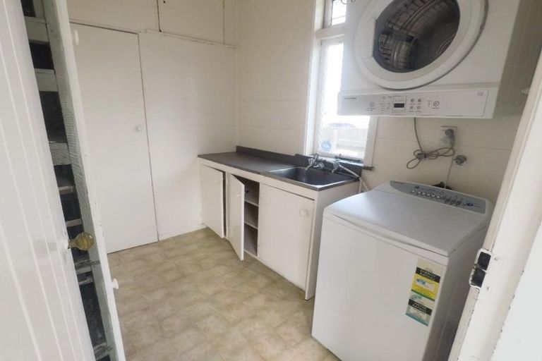 Photo of property in 14 Wright Street, Mount Cook, Wellington, 6021