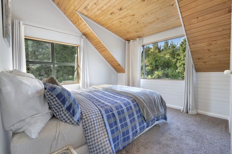 Photo of property in 129 Paremoremo Road, Lucas Heights, Auckland, 0632