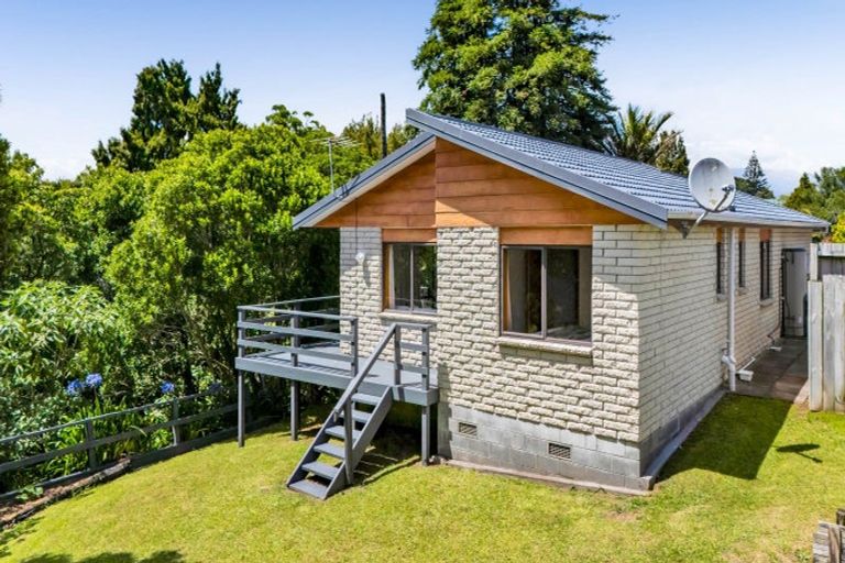 Photo of property in 263b Huatoki Street, Upper Vogeltown, New Plymouth, 4310