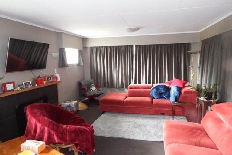 Photo of property in 1 Oaklea Avenue, Marton, 4710