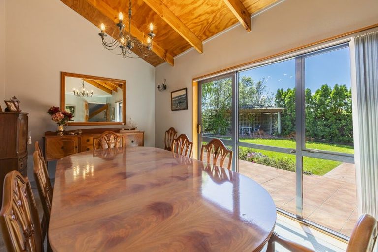 Photo of property in 8 Willow Grove, Waipukurau, 4200