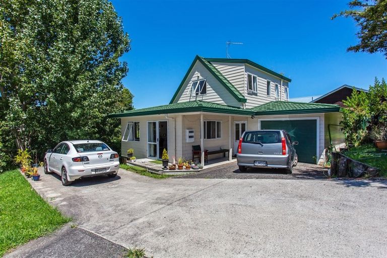 Photo of property in 30 Forest Hill Road, Henderson, Auckland, 0612