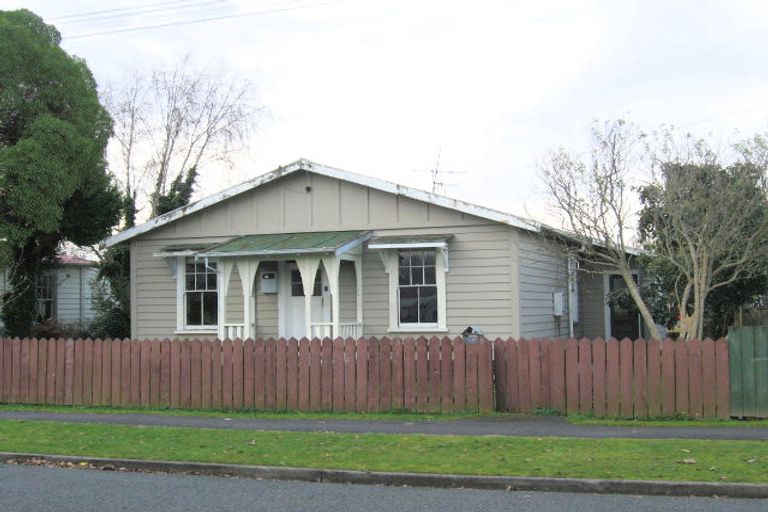 Photo of property in 5 Makomako Street, Frankton, Hamilton, 3204
