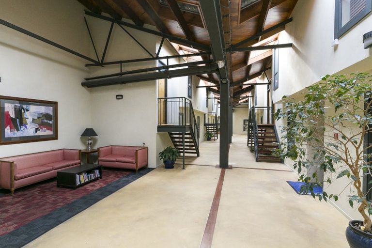 Photo of property in Metro Apartments, 18/220u Thorndon Quay, Pipitea, Wellington, 6011