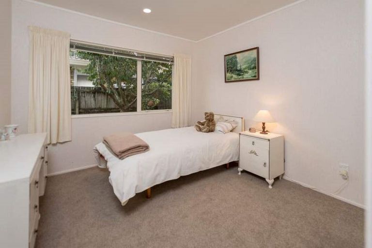 Photo of property in 63 Lakeside Drive, Orewa, 0931