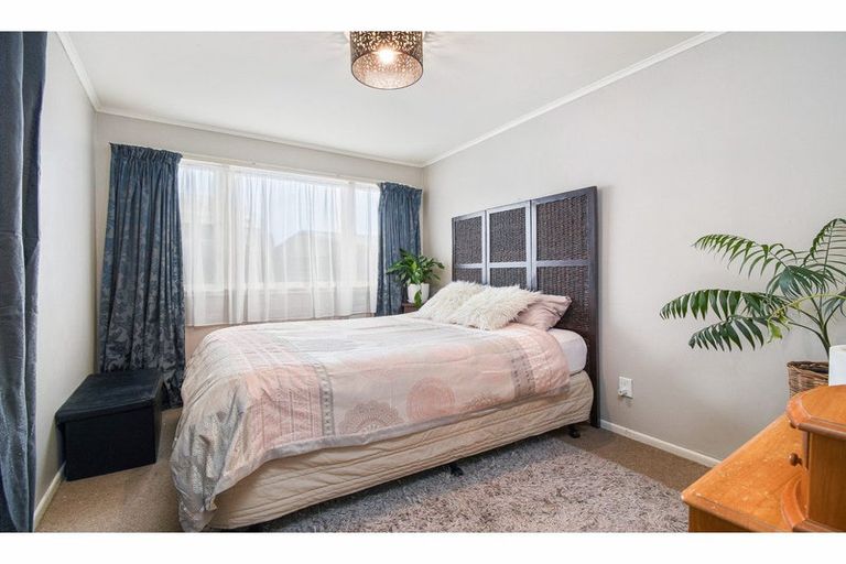Photo of property in 5 Cherrywood Place, Western Heights, Rotorua, 3015
