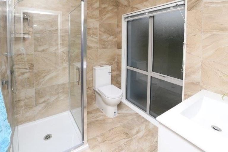 Photo of property in 11u1 Crosher Place, Silverdale, Hamilton, 3216