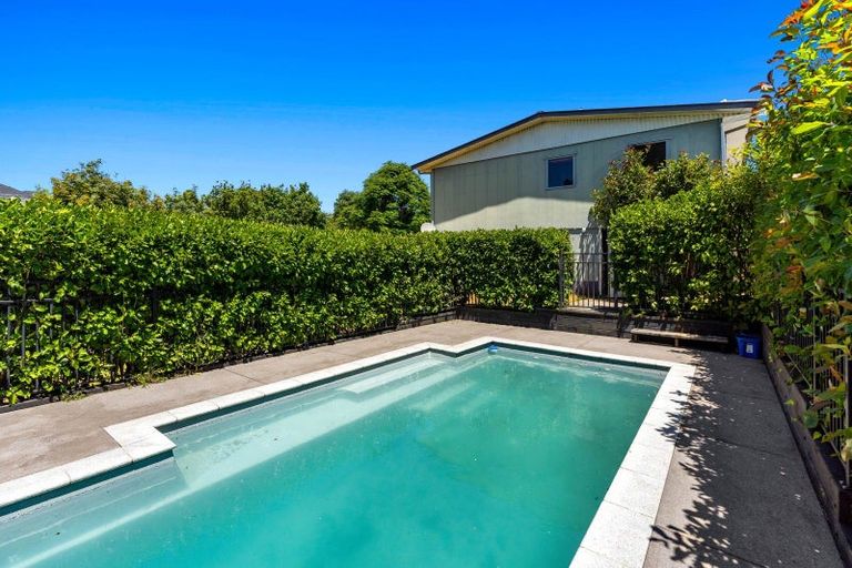 Photo of property in 32 Noall Street, Te Atatu Peninsula, Auckland, 0610