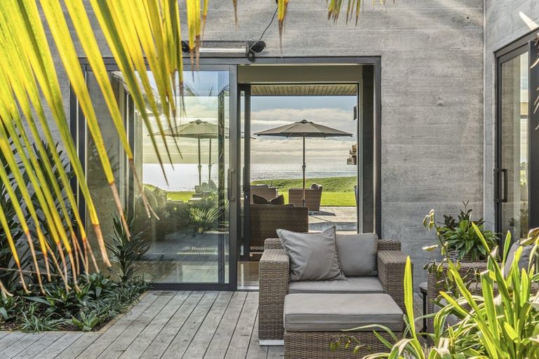 Photo of property in 438a Lwr Pitone Road, Pitone, New Plymouth, 4374