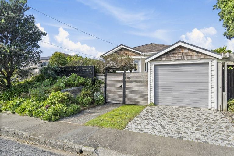 Photo of property in 53 Hector Street, Seatoun, Wellington, 6022