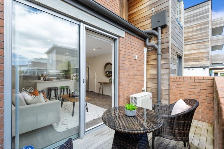 Photo of property in 6/160c Hobsonville Point Road, Hobsonville, Auckland, 0616