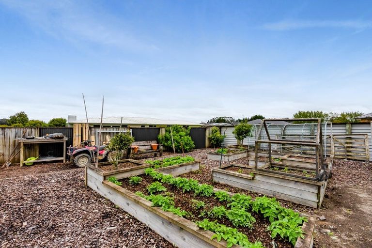 Photo of property in 34 Mercade Close, Stratford, 4332