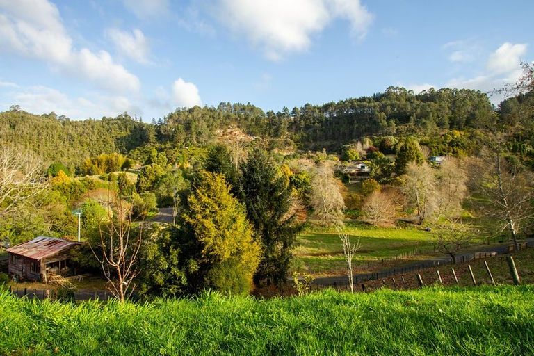 Photo of property in 86a Te Puna Quarry Road, Minden, 3179