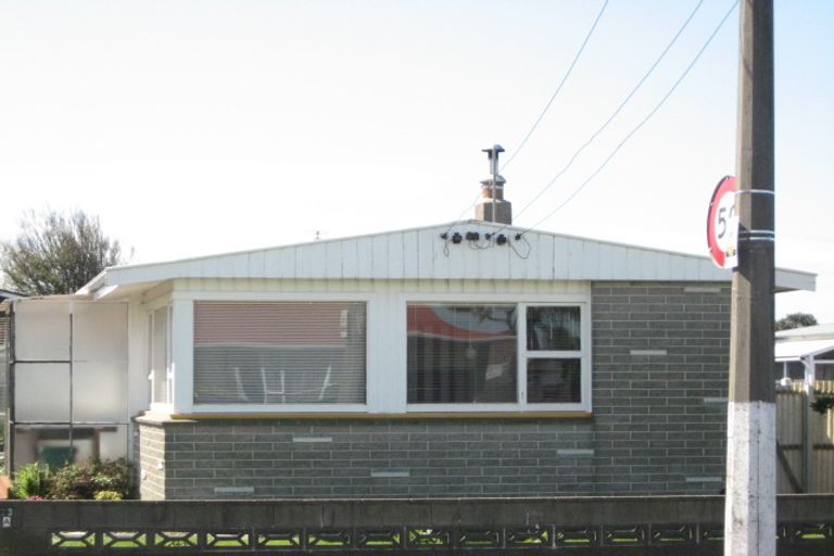 Photo of property in 23 Prestons Road, Redwood, Christchurch, 8051