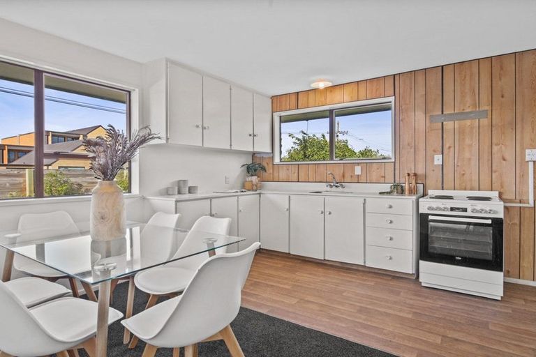 Photo of property in 18 Steadman Road, Broomfield, Christchurch, 8042