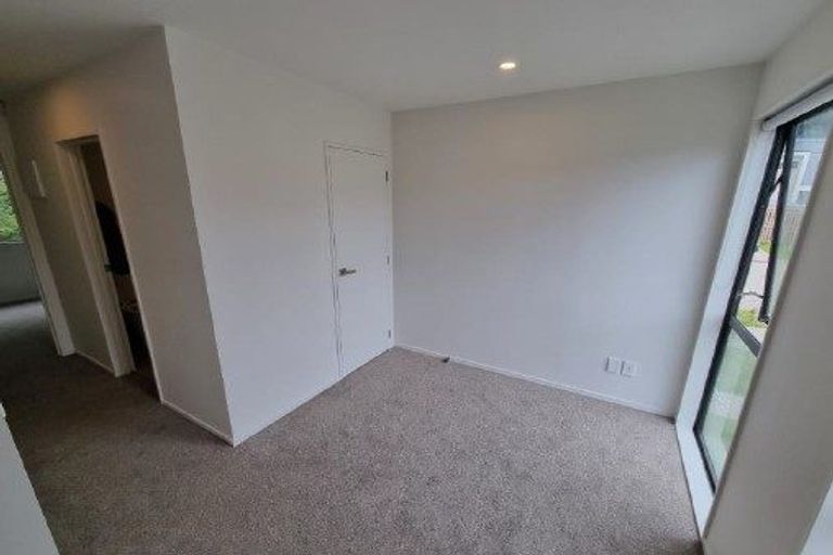 Photo of property in 53 Morihana Close, Glen Eden, Auckland, 0602