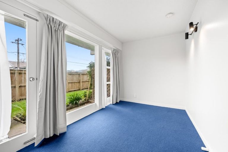 Photo of property in 2/21 Britannia Street, Petone, Lower Hutt, 5012