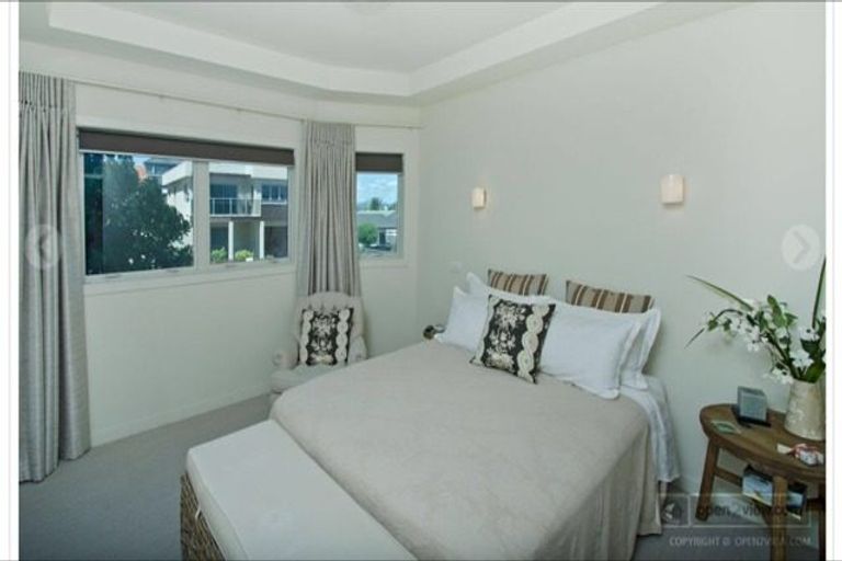 Photo of property in 154 Marine Parade, Mount Maunganui, 3116
