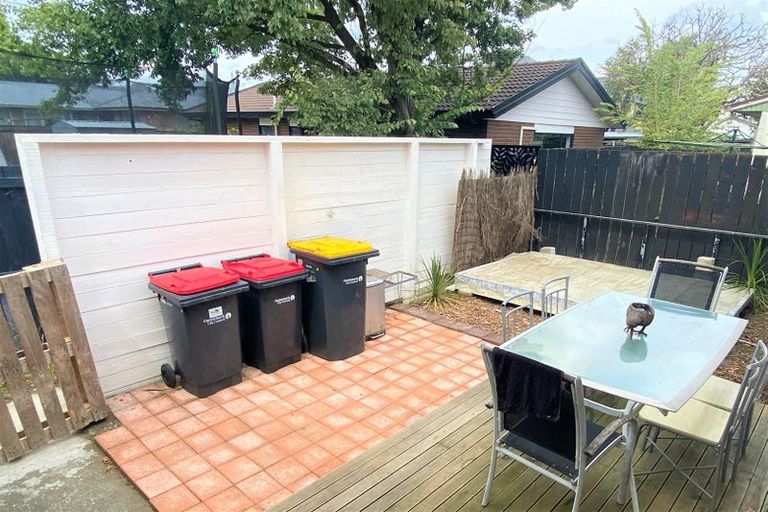 Photo of property in 2/125 Geraldine Street, Edgeware, Christchurch, 8013