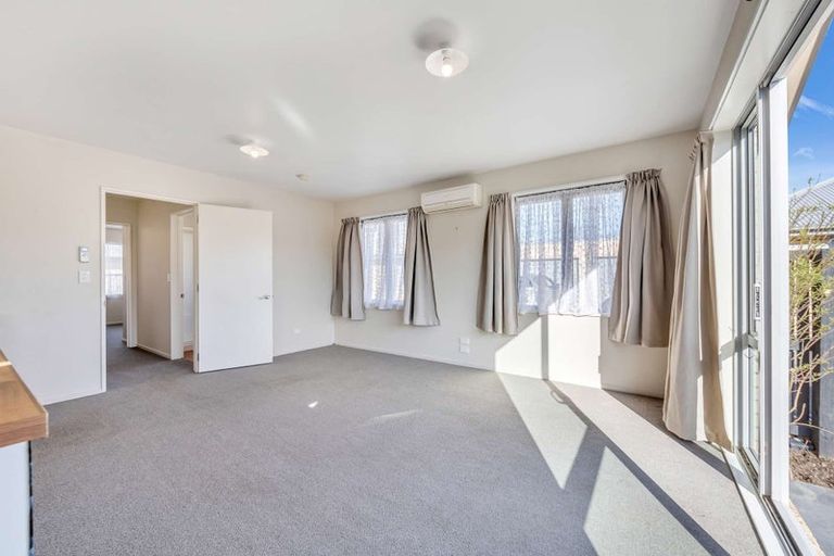 Photo of property in 74l Olliviers Road, Phillipstown, Christchurch, 8011